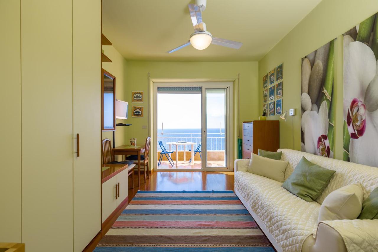 163 - Sunshine Suite 4 Fronte Vista Mare, 100M Spiaggia Санремо Экстерьер фото